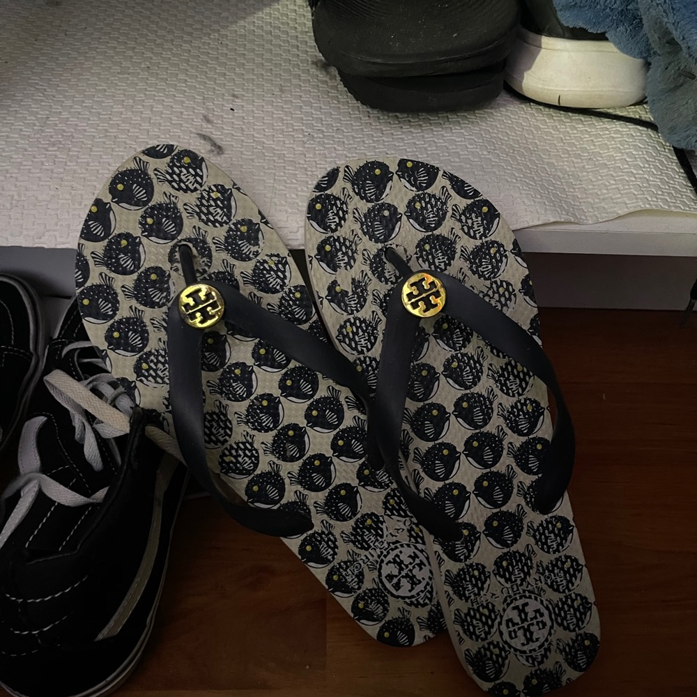 Tory Burch flip flops size 8